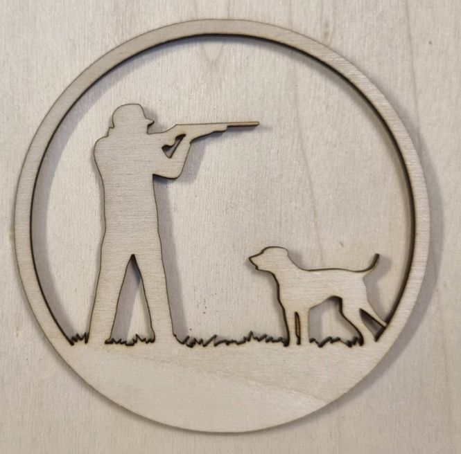Hovedbilde Jeger med hund- Scrappehuset egen trepynt- T128